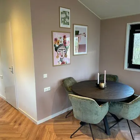 Tiny House 'het Chalet' Berlicum